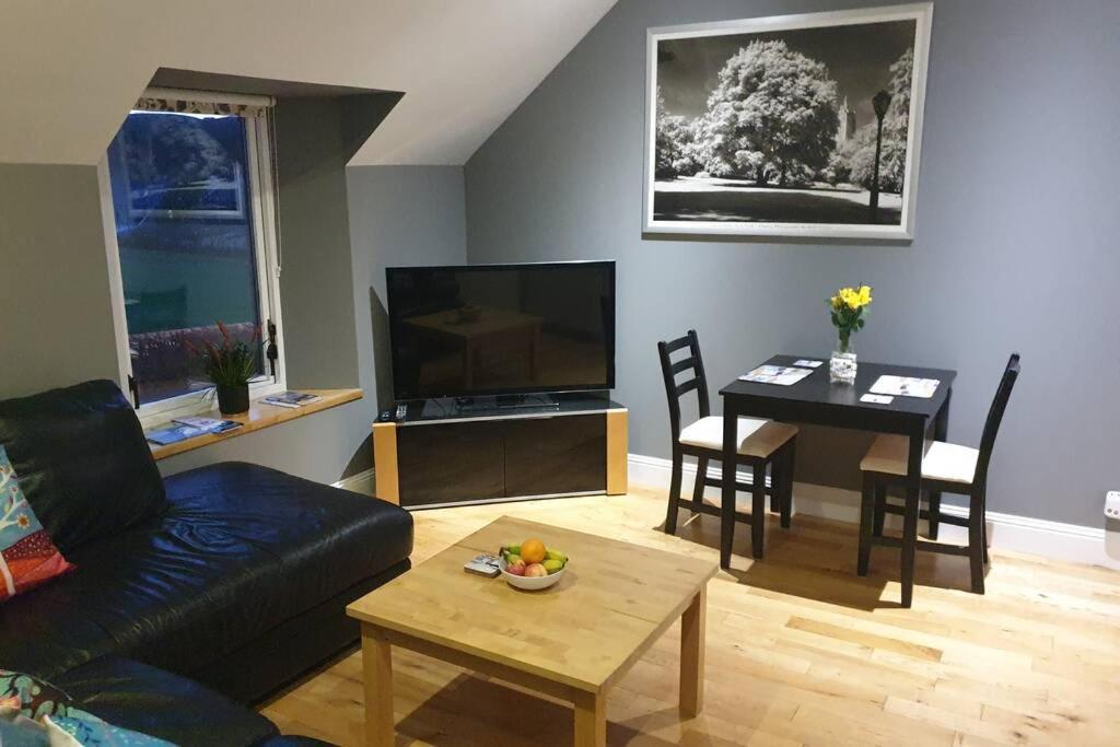 Unkenhaus. Cosy, Modern Apartment, Private Parking Lerwick Exterior foto