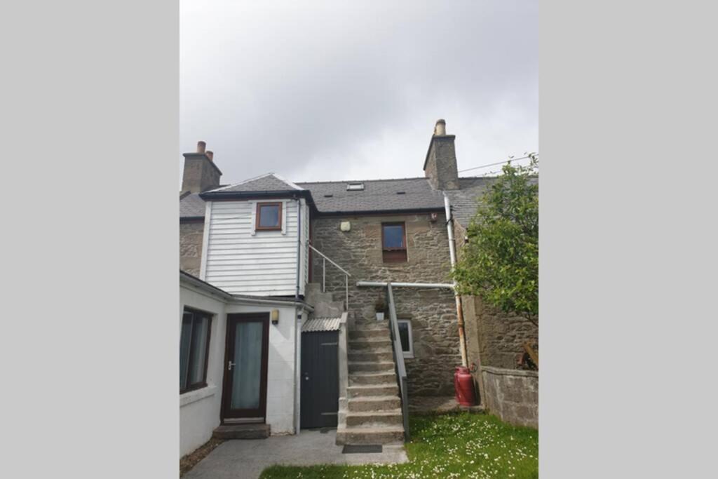 Unkenhaus. Cosy, Modern Apartment, Private Parking Lerwick Exterior foto